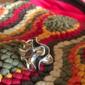 Silpada Sterling Silver Flower Ring